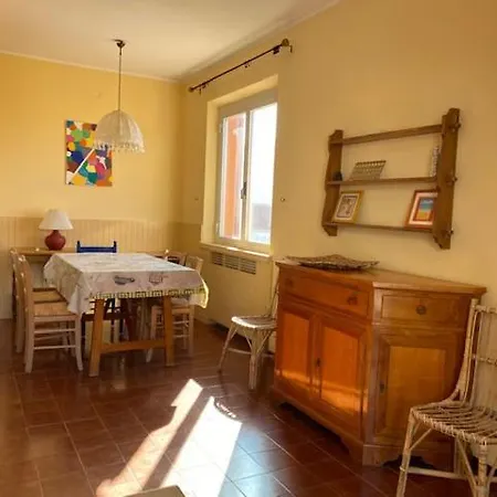 Centro, 2 A Letti Piani, 1 Posto Auto Apartment *
